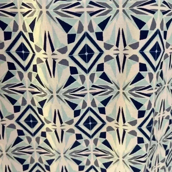 Helen Jon Rash Guard 1/4 Zip Blue and White Size Medium - Picture 3 of 5